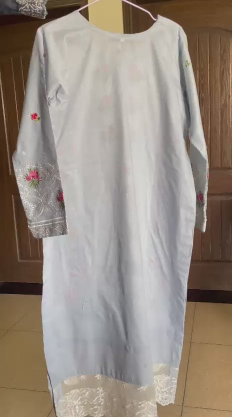Ice Blue Embroidered Luxury Lawn Suit with Organza Dupatta – 3 Piece